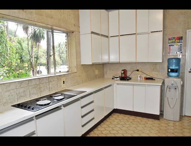 4 BEDROOM HOUSE FOR SALE IN SAVOY ESTATE